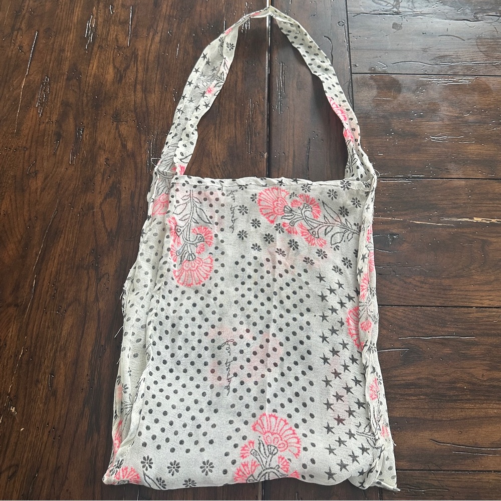 Free People Gauzy Floral Cotton Market Tote Bag Pink Black - Picture 6 of 7